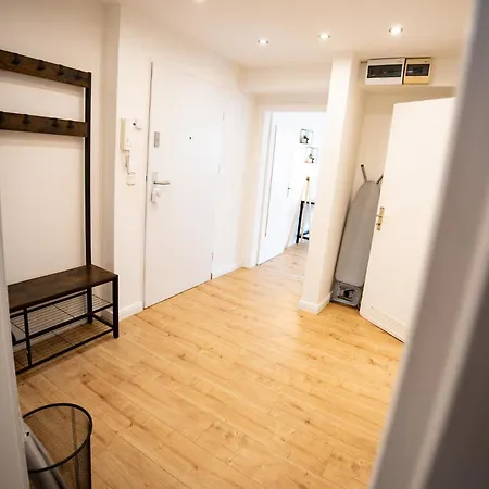 Me Living Innenstadt 10 Meter Balkon Apartmán