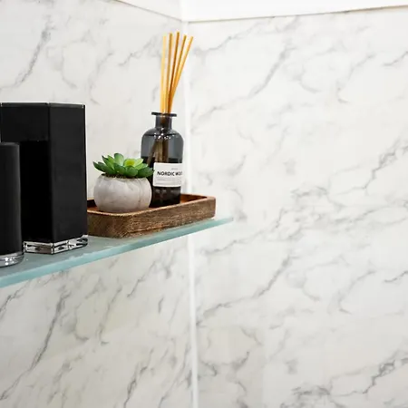 公寓 Me Living Innenstadt 10 Meter Balkon