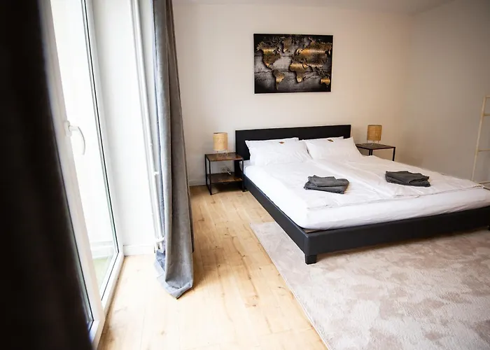 Me Living Innenstadt 10 Meter Balkon *